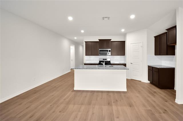 Building Photo - 7221 Mayplace Dr