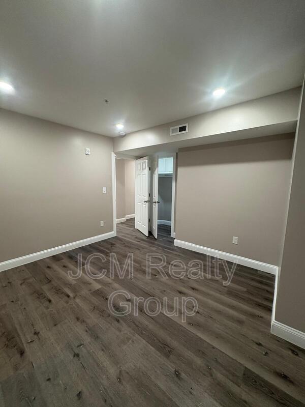 Building Photo - 32 Hartwell St