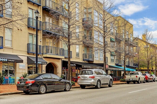 Building Photo - 2000 Bagby St