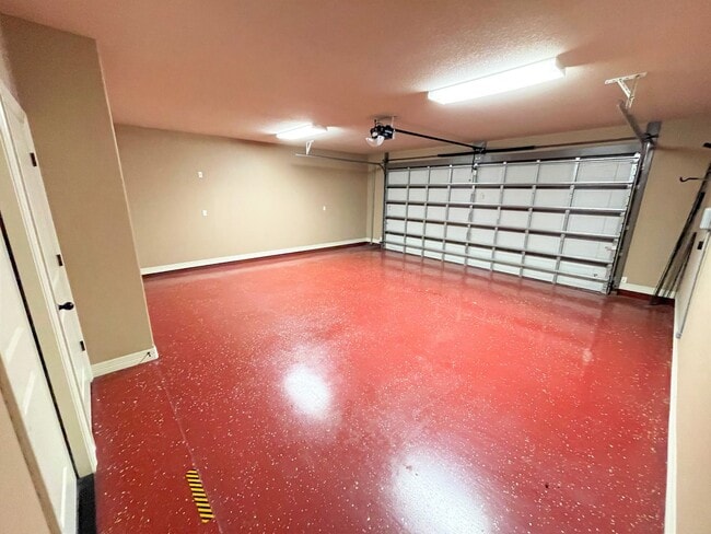 Building Photo - 3699 Canyon Ln