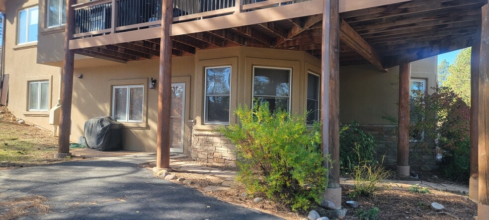Building Photo - 150 Snow Cap Ln