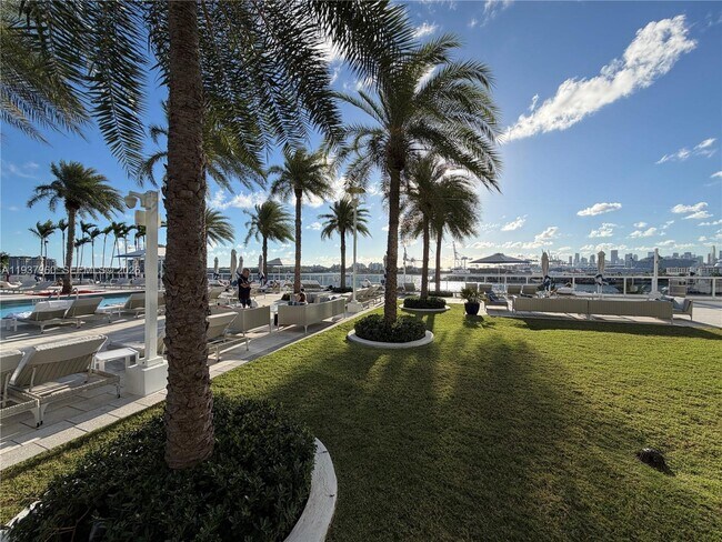 Building Photo - 400 Alton Rd