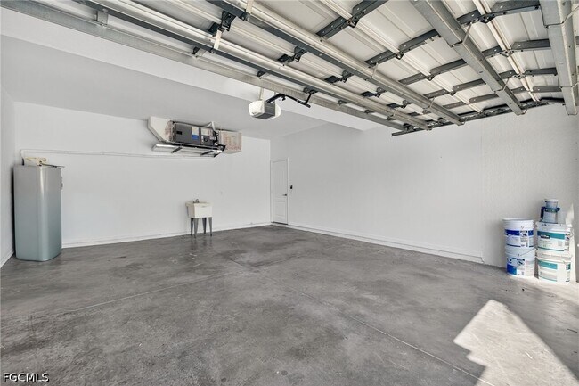 Building Photo - 2858 Via Campania St