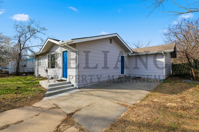 Building Photo - 6651 N Scottsville St