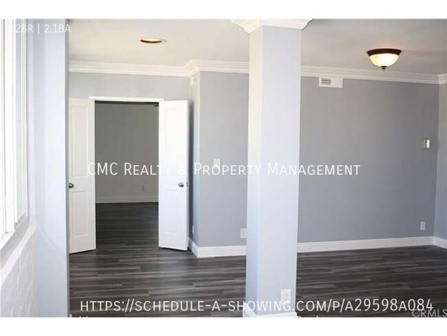 Building Photo - 540 Kelton Ave