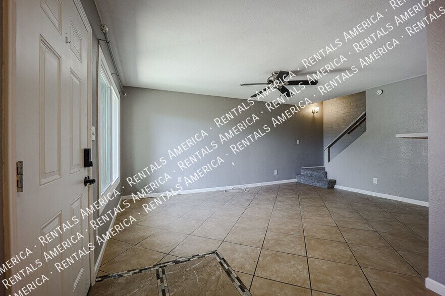 Building Photo - 6053 N 79th St