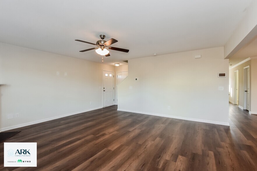 Building Photo - 166 Wahoo Cir