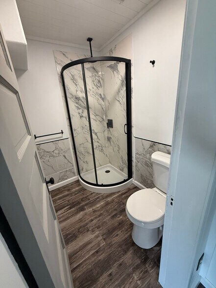 Building Photo - 3 Keller Ave