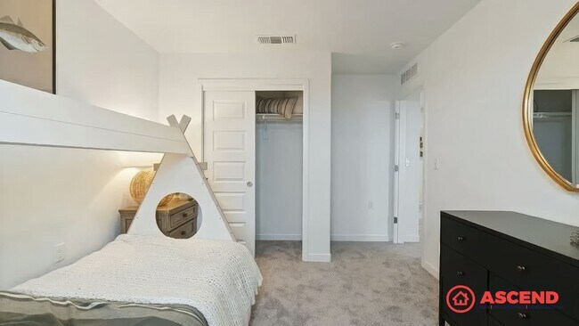 Building Photo - 3125 Riverwood Pk Dr