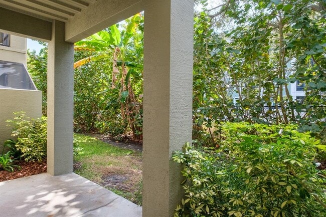 Building Photo - 10220 Bayou Grande