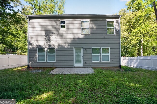 Building Photo - 1127 2nd St NW