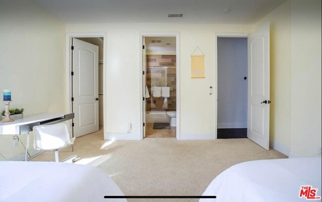 Building Photo - 19246 Liam Ln