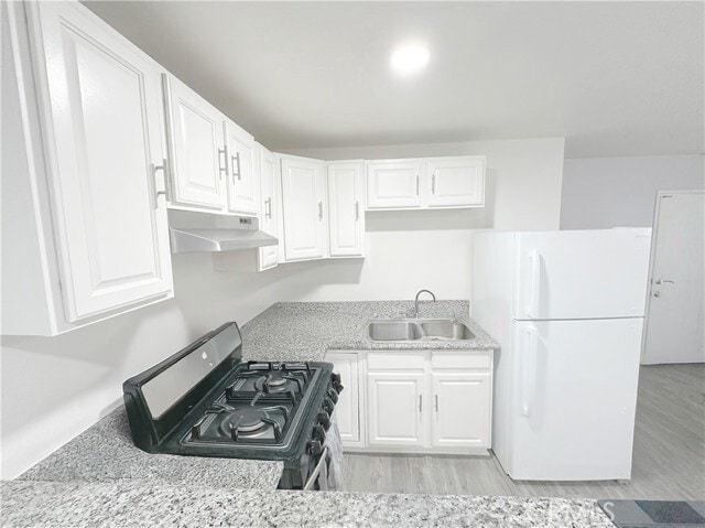 Building Photo - 841 W La Habra Blvd
