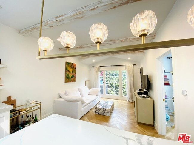 Building Photo - 8062 Waring Ave