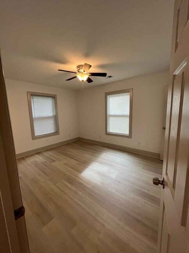 Master Bedroom - 1714 Le Grand St