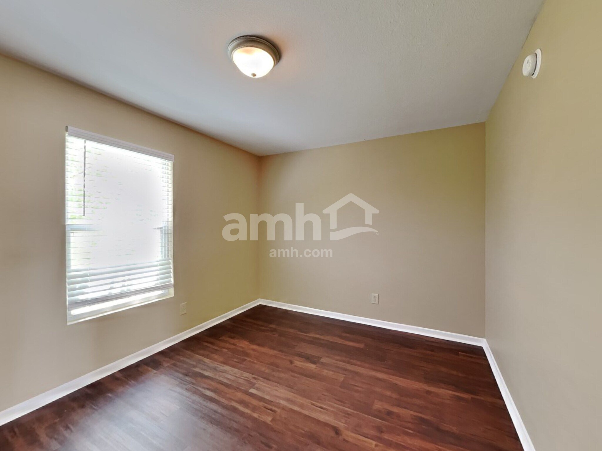 Building Photo - 2361 Blackthorn Dr