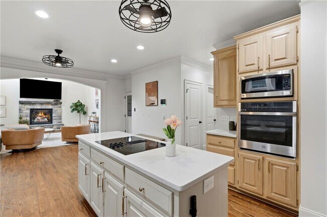 Building Photo - 4221 Willow Oak Dr