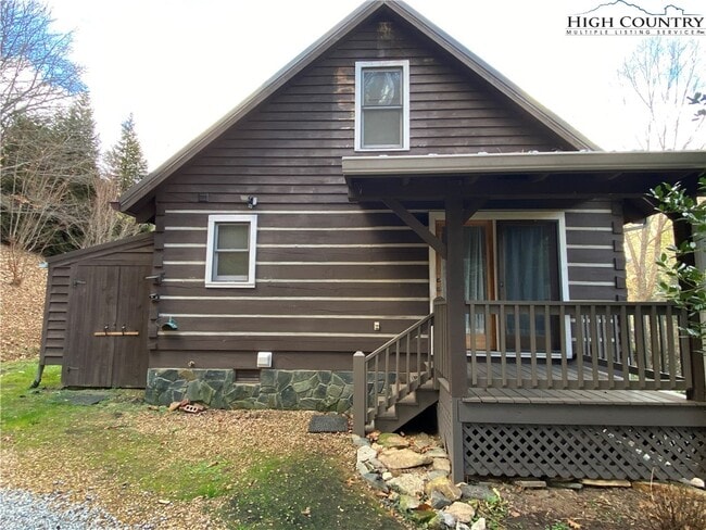 Building Photo - 329 Ballou Mills Rd