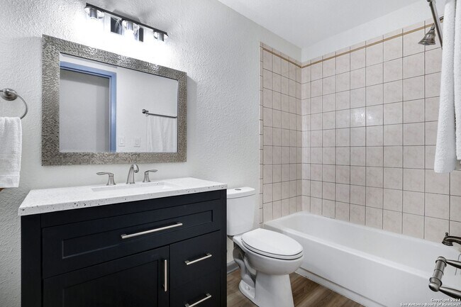 Building Photo - 12614 Moss Hollow Ct