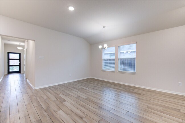 Building Photo - 2536 Malibu Gln Dr