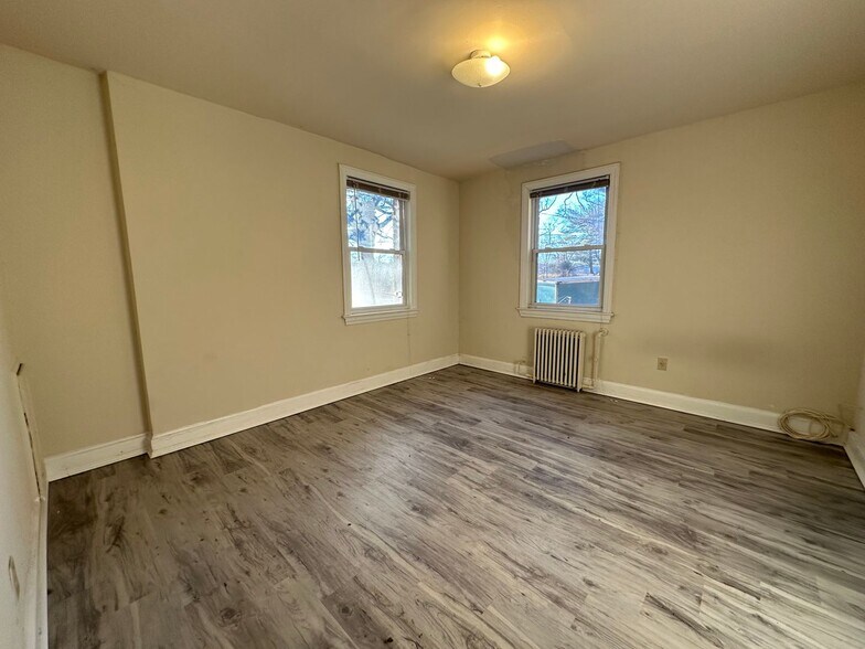 Building Photo - 4585 MacArthur Blvd NW