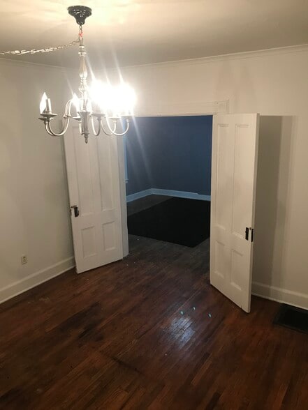 Building Photo - 4 Truesdell St