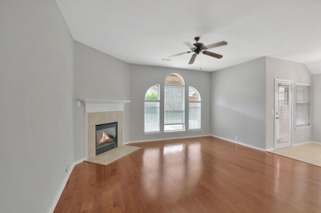Building Photo - Stonebridge Ranch Single Story