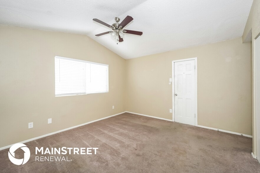 Building Photo - 7305 Shadow Bend Dr