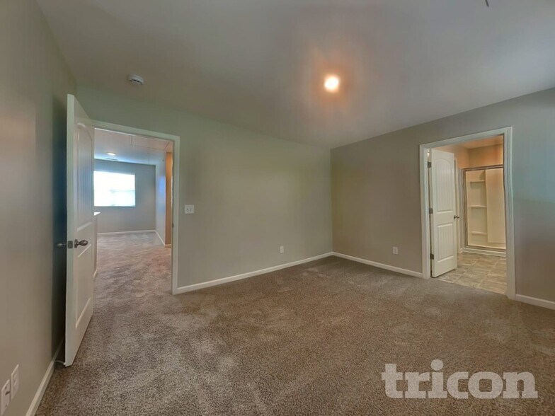Building Photo - 9216 War Eagles Way