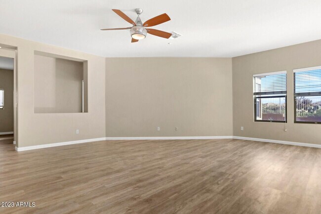 Building Photo - 9303 E Whitewing Dr