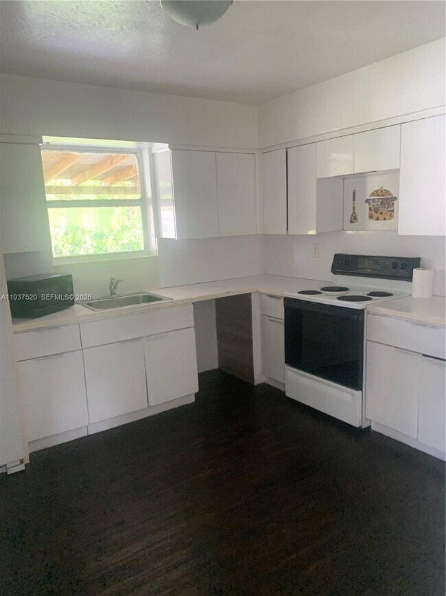 Building Photo - 2355 NW 207th St