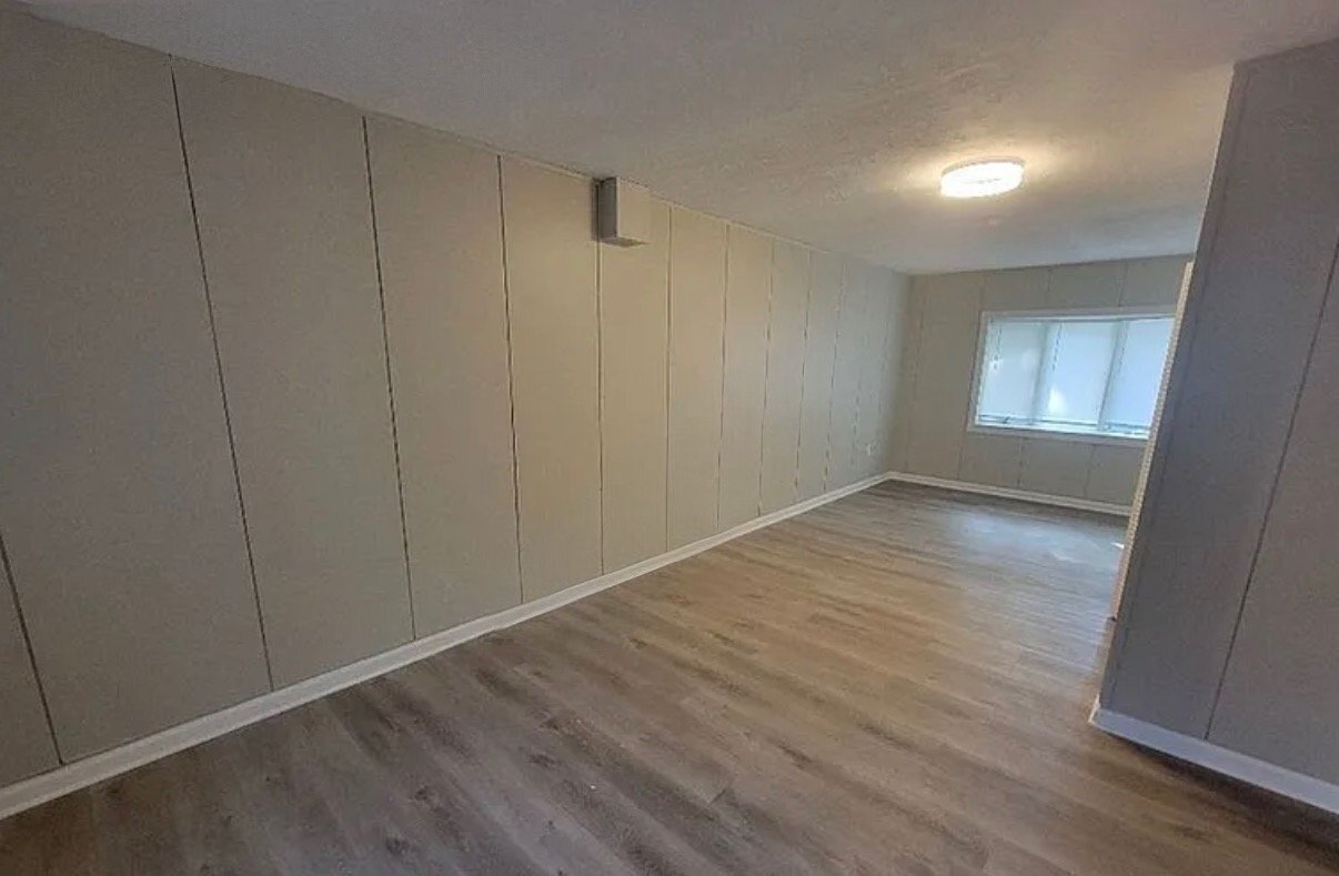 Building Photo - 1805 Randolph Dr