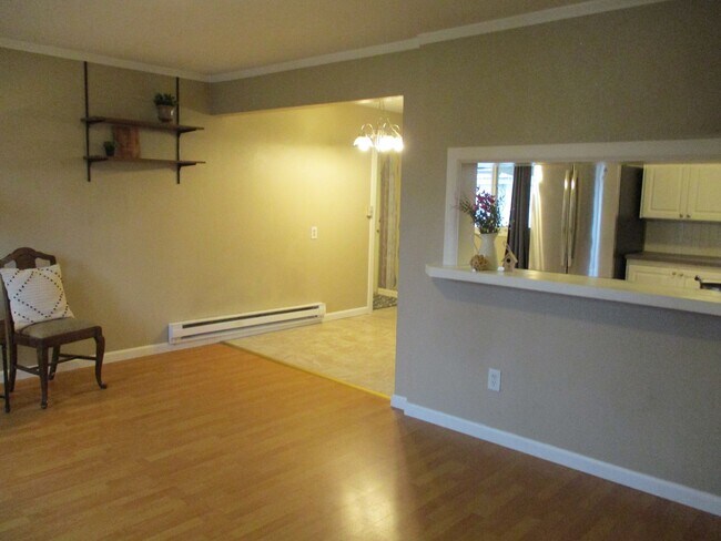 Building Photo - Adorable 3 Bedroom, 1 Bathroom Home in Tacoma