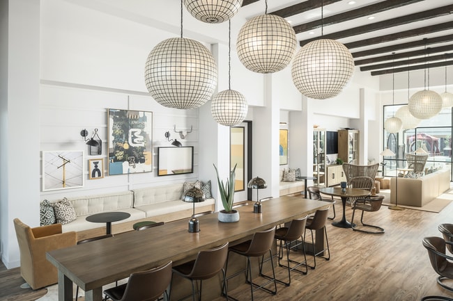 Building Photo - Sanctuary on 51st