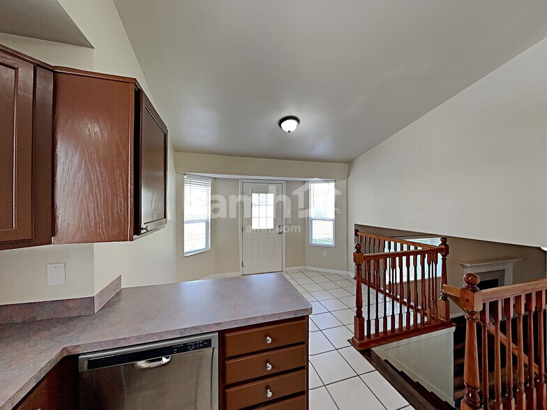 Building Photo - 2056 N 850 W