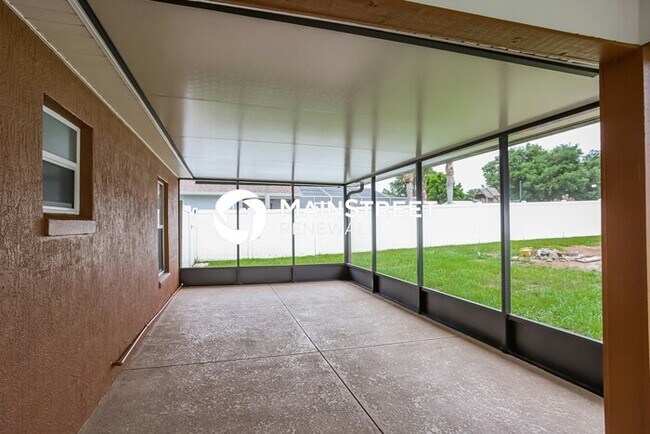 Building Photo - 5499 Moon Valley Dr