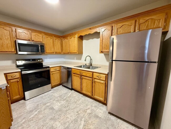 Building Photo - 3 Bedroom/2 Bathroom Home in Paragould AR - $1,275/month