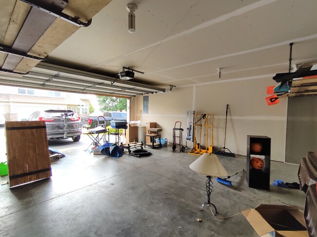 Building Photo - 6953 99th Ct S