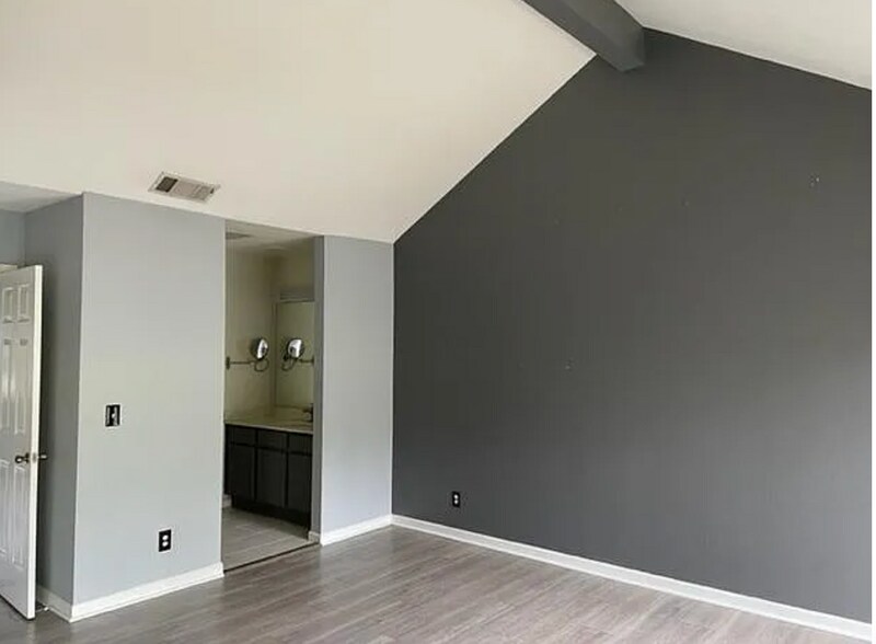 Building Photo - 1068 Summerplace Dr