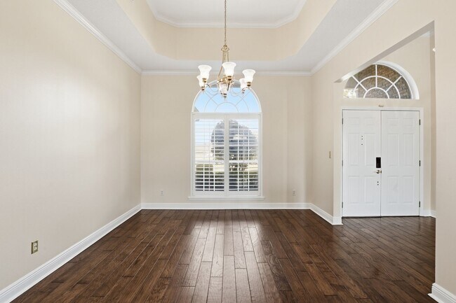 Building Photo - Ivy Park Brick Home 4 bedroom 3 1/2 baths