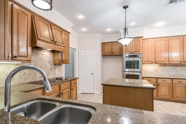 Building Photo - 4515 Tall Ridge Ct