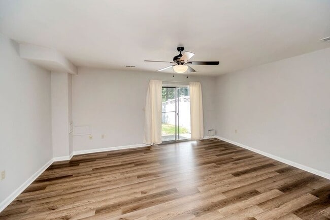 Building Photo - 2424 Lafayette Blvd