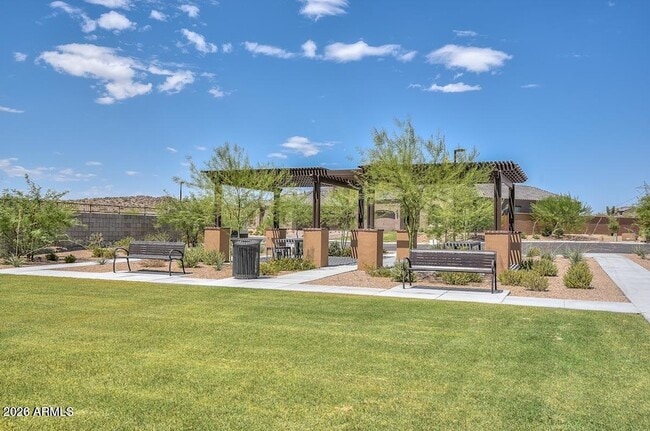 Building Photo - 17775 W Sunward Dr