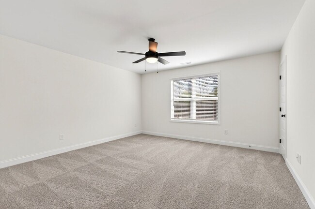 Building Photo - Modern and Charming 3-Bedroom Cul-de-Sac Home in Clayton!