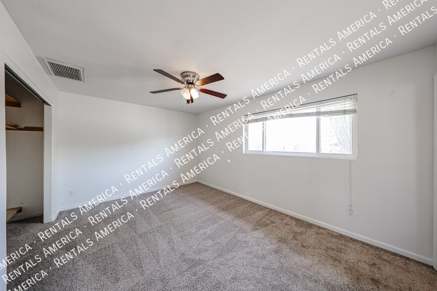 Building Photo - 7502 E Minnezona Ave