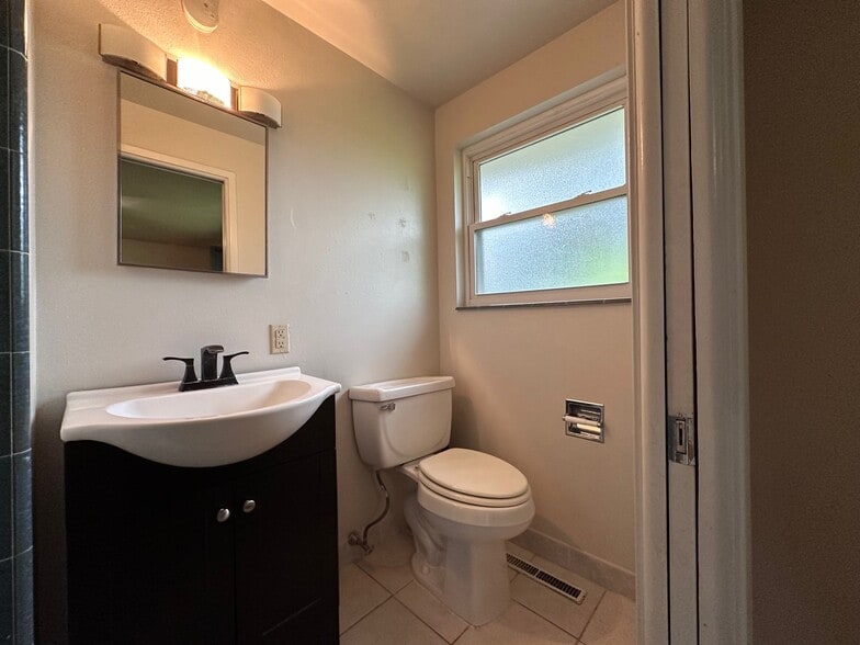 Master bath - 730 East 2780 North