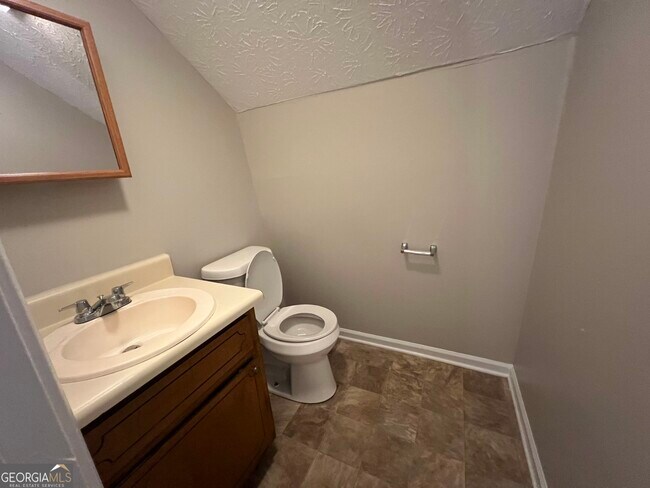 Building Photo - 943 Grier Rd