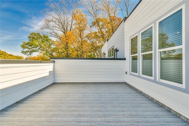 Building Photo - 490 Harmony Ter NW