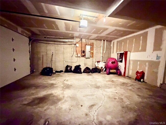 Building Photo - 440 Highland Ave