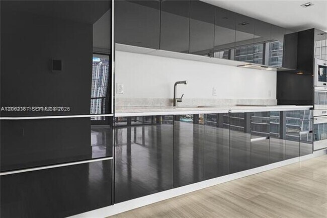 Building Photo - 1451 Brickell Ave